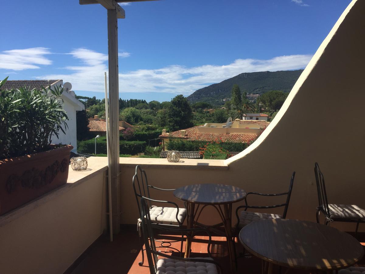 Nel Sole Di Daniel Bed & Breakfast San Felice Circeo Dış mekan fotoğraf